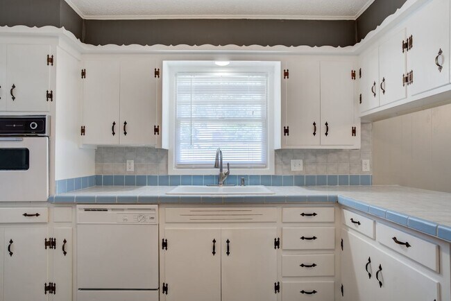Building Photo - 4708 47th St