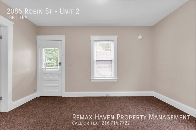 Building Photo - 2085 Robin St