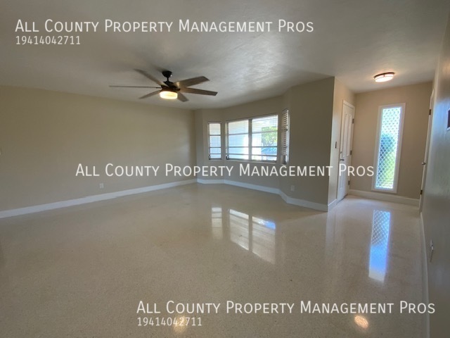 Building Photo - Gorgeous Remodeled Single Family Home, Fre...