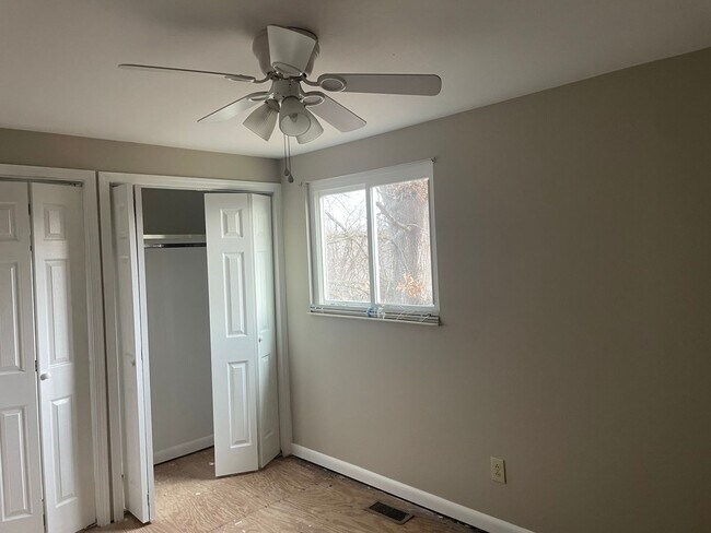 Foto del edificio - W Knox Townhouse 2BR/1.5BA + Basement