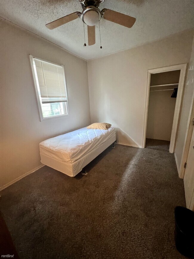 Foto del edificio - 1 br, 1 bath Duplex - 935 Prospect Avenue ...