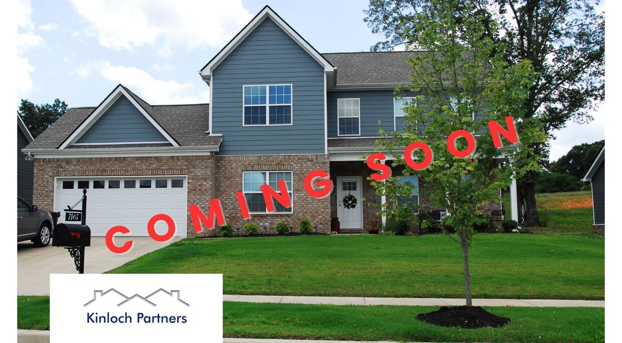 Foto principal - ***COMING SOON - 4 / 2 in Fairview Station...