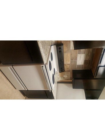 Building Photo - 2814 S Bartell Dr