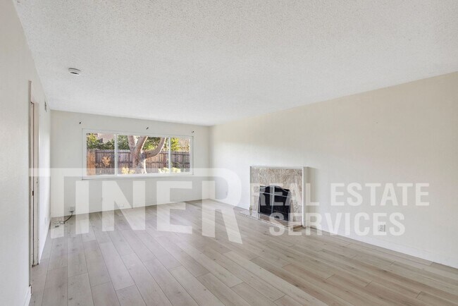 Building Photo - South Land Park 3 Bedroom Gem - Tier 3