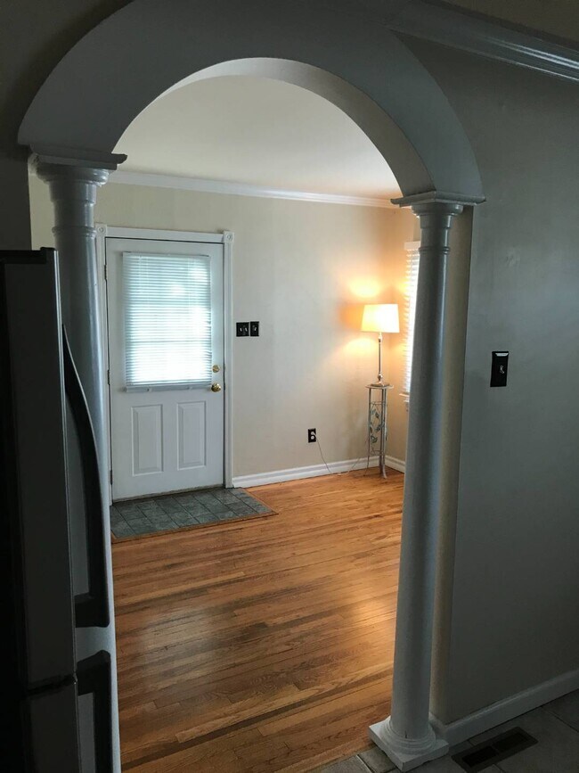 Foto del edificio - 1132 Troy Schenectady Rd