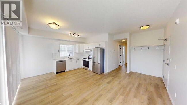 Building Photo - 10101-10105 105 Ave