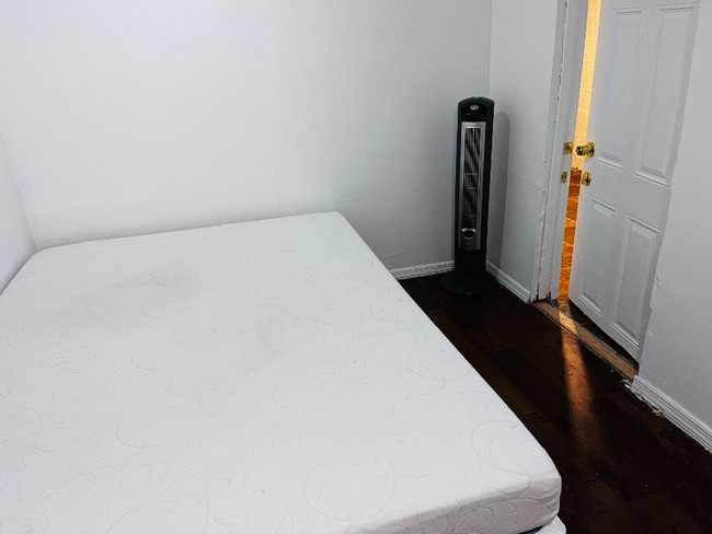 Photo - 89-45 88th St House