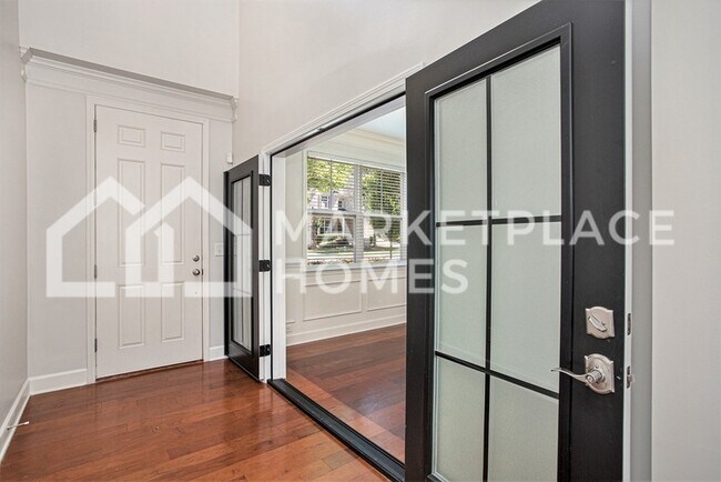 Building Photo - 1653 Danbury Parc Pl NE