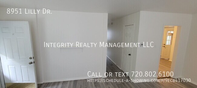 Foto del edificio - 8951 Lilly Dr
