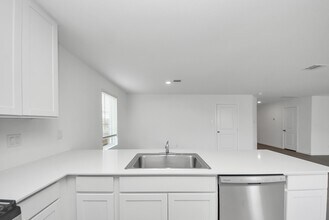 Building Photo - 1134 Blue Stone Dr