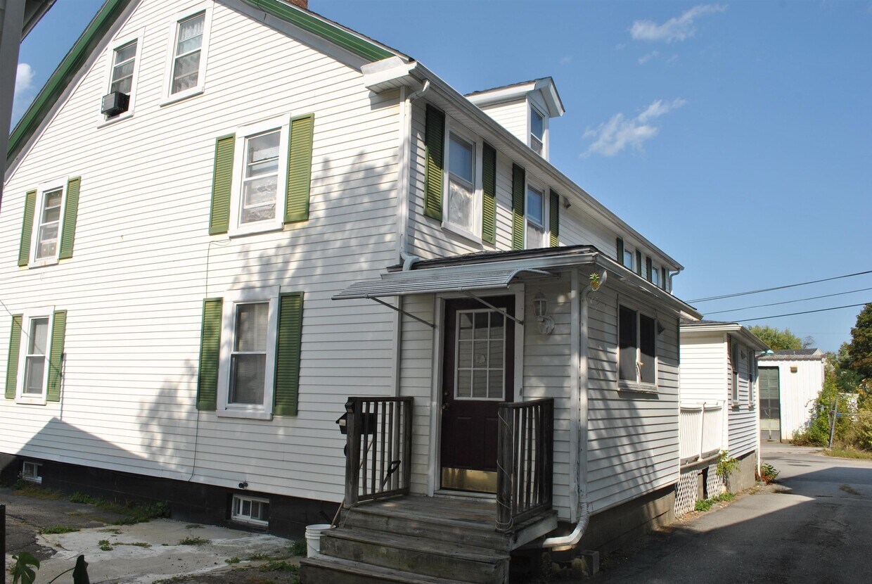 Primary Photo - 22 Kirkland St
