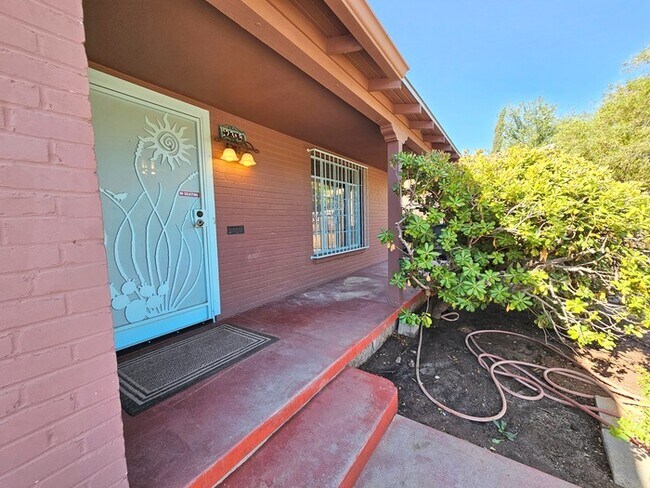 Building Photo - A charming 3-bedroom, 2-bathroom house in ...