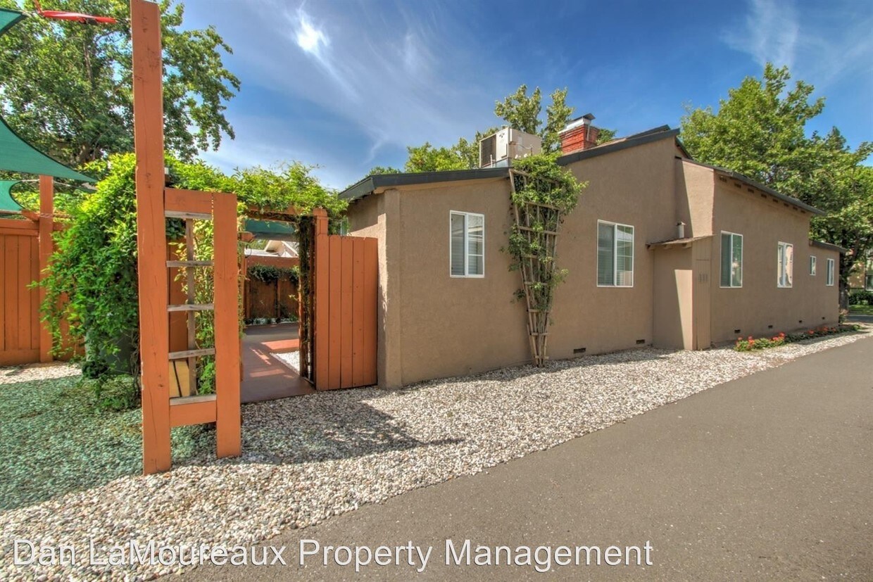 655 3rd St, Woodland, CA 95695 Room for Rent in Woodland, CA