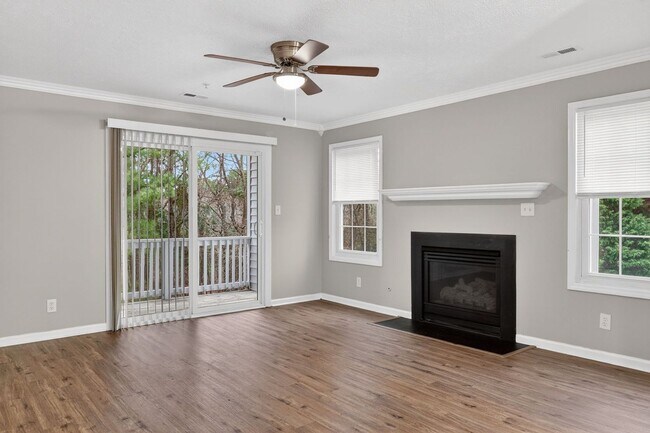 Foto del edificio - 295 Warton Ln