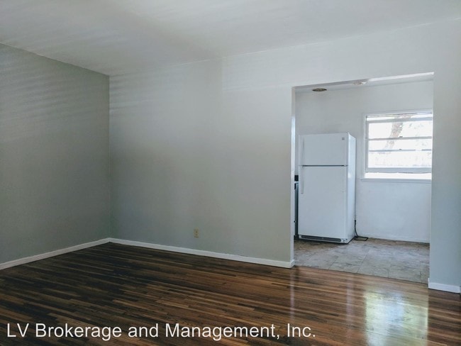 Building Photo - 778 N Loma Vista Dr