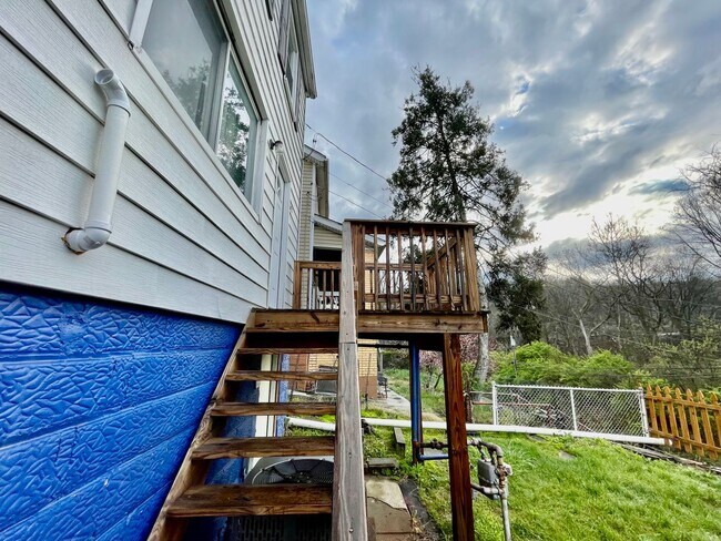 Building Photo - 625 Vanadium Road