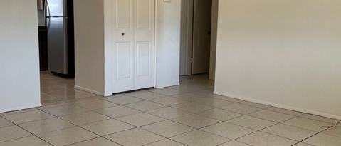 Building Photo - 7212 W Lewis Ave