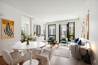Building Photo - 555