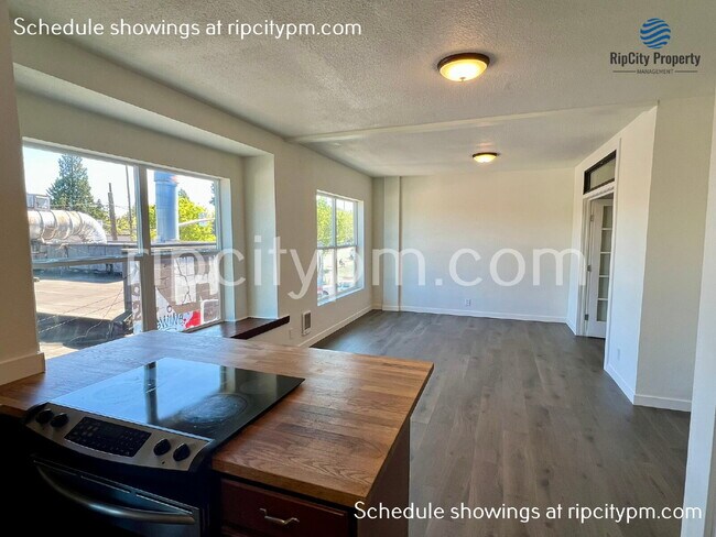Foto del edificio - 827 N Lombard St