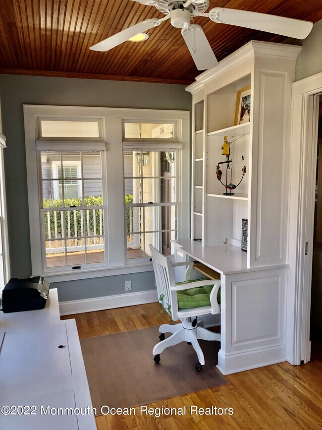 Building Photo - 116 Neptune Pl