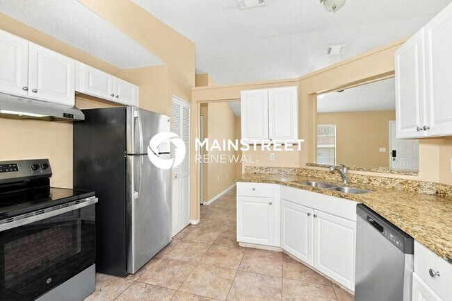 Foto del edificio - 3 Bedroom Pet-Friendly Home in Palm Bay, FL with Main Street Renewal