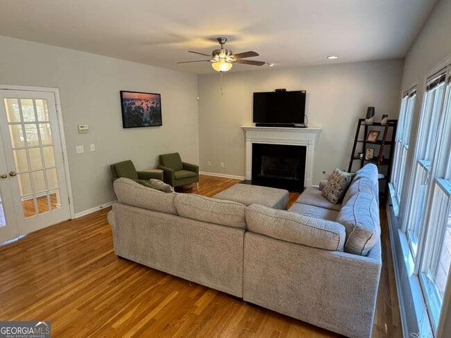 Foto del edificio - 3010 Ridge Oak Dr