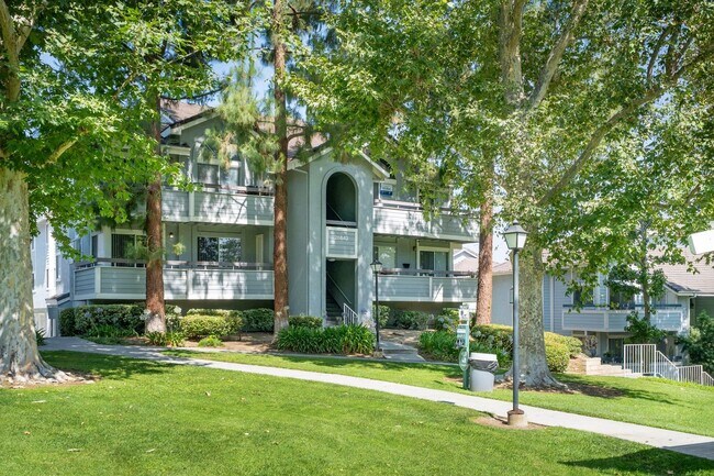 Foto del edificio - 26842 Claudette St