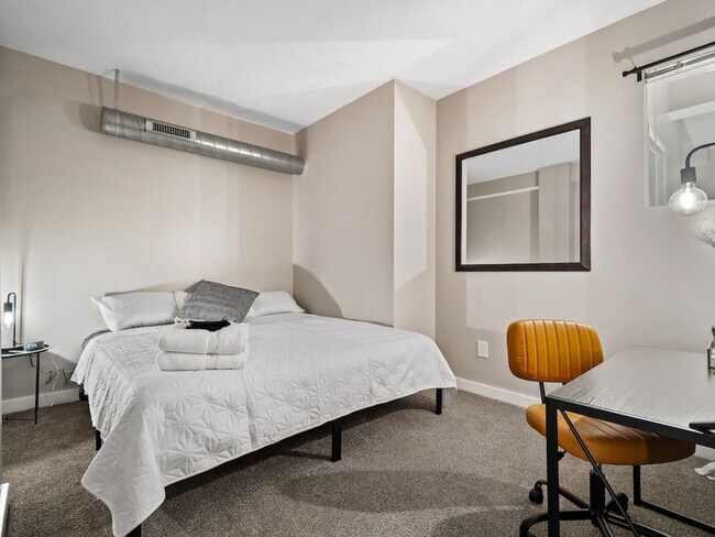 Foto del edificio - 1211 W 9th St