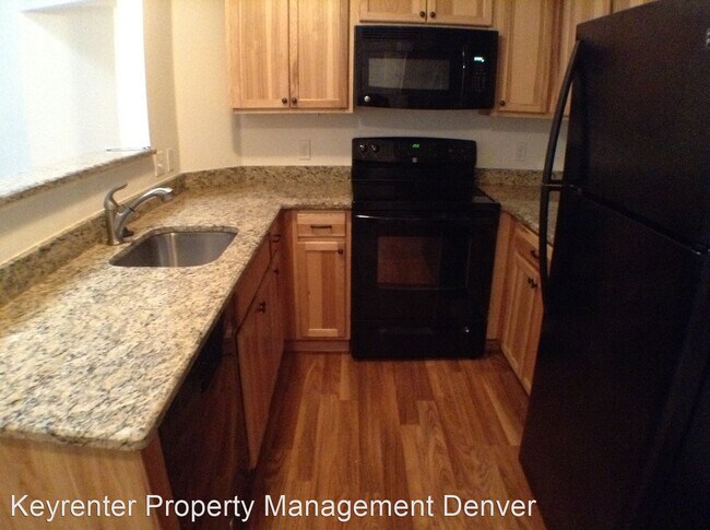 Building Photo - 2 br, 1.5 bath House - 8760 Corona St Unit...