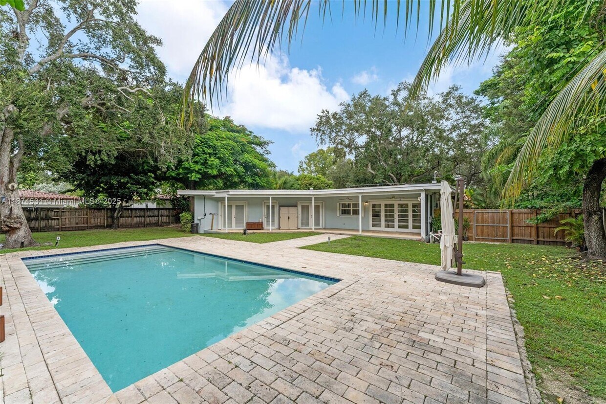 Foto principal - 8318 SW 131st St
