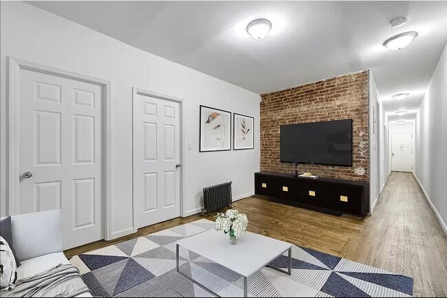 Building Photo - 188 Claremont Ave