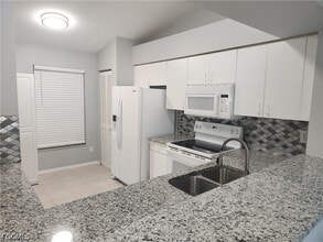 Building Photo - 9660 Victoria Ln