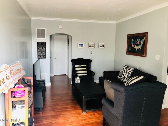 Foto del edificio - 1138 N Berendo St