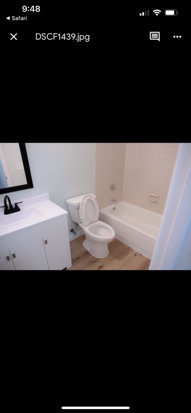 Building Photo - 5835 Cambridge Cir