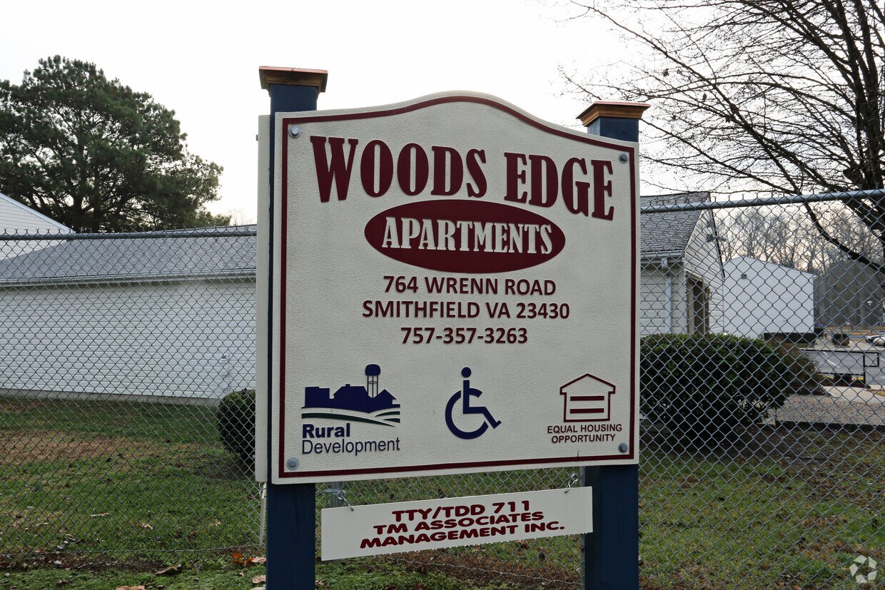 Foto del edificio - Woods Edge Apartments