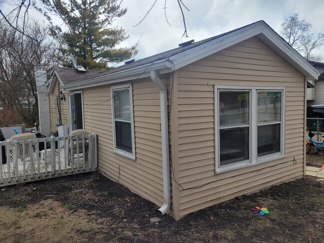 Foto del edificio - 1809 Galilee Ave