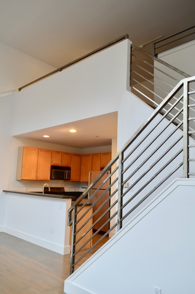 Building Photo - 301 Gough St