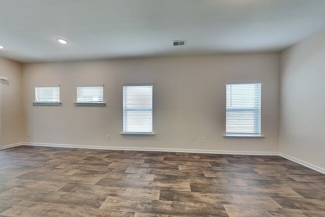 Building Photo - 232 Jimmy Love Ln