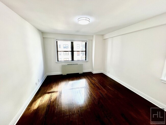 Building Photo - East 89th STREET