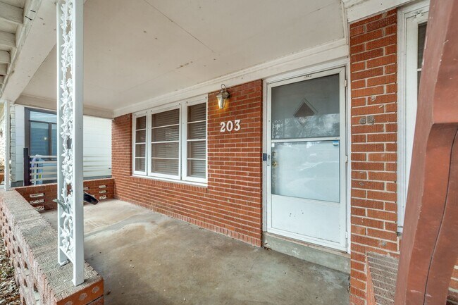 Foto del edificio - BEAUTIFUL MID-CENTURY HOME IN DELLVIEW