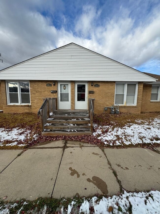 Building Photo - 2606 13th Ave