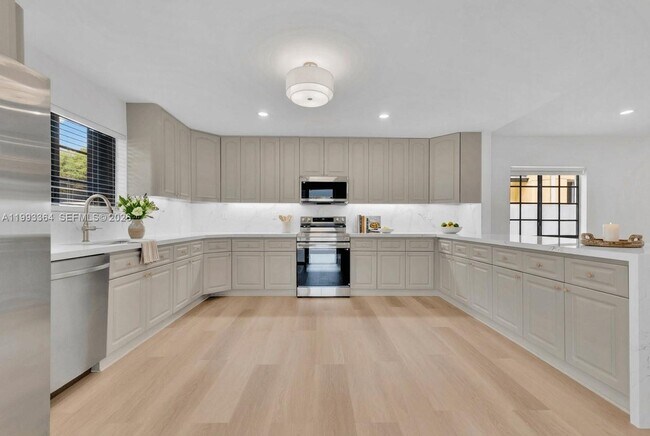 Foto del edificio - 456 SW 20th Rd