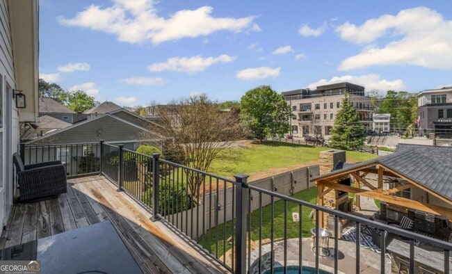 Building Photo - 8175 Main St