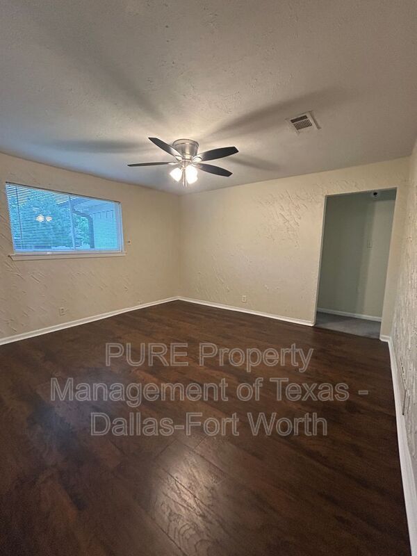 Building Photo - 3428 Statler Dr