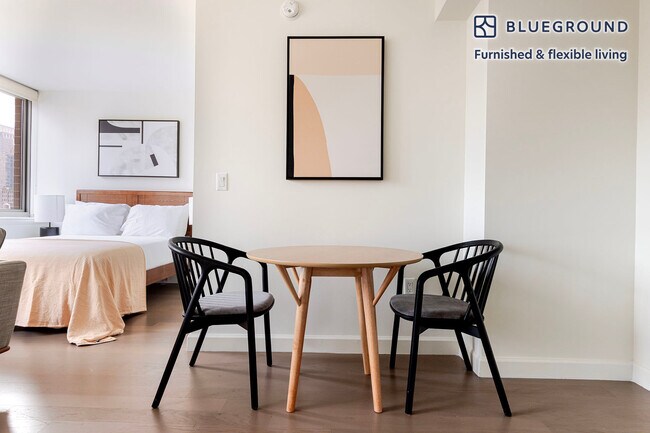 Foto del edificio - 561 10th Ave