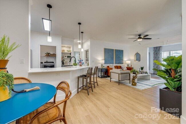 Foto del edificio - 12620 Toscana Way