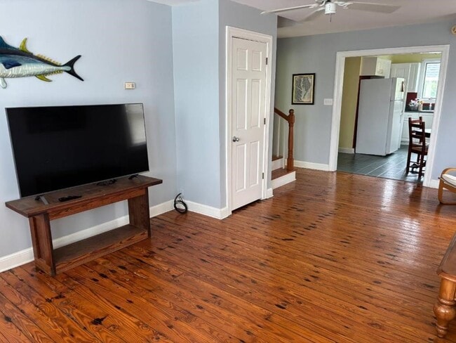 Foto del edificio - 6541 Broadwater Cir