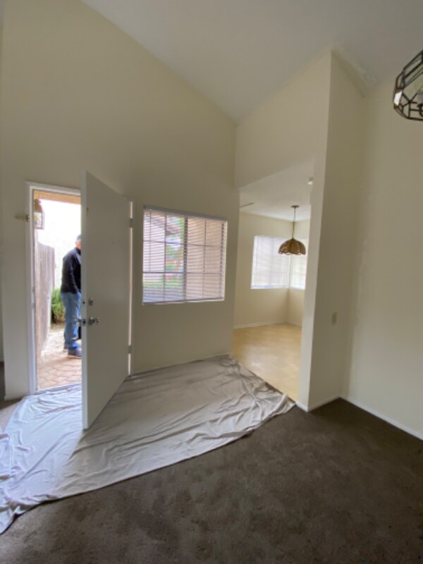 Foto del edificio - 4759 Mayflower Way