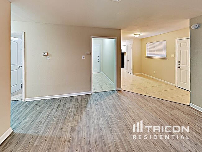 Foto del edificio - 11054 Spottswood Dr