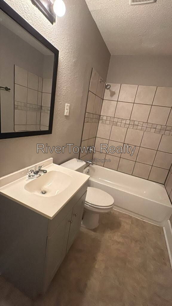 Foto del edificio - 3590 Bowen Ave